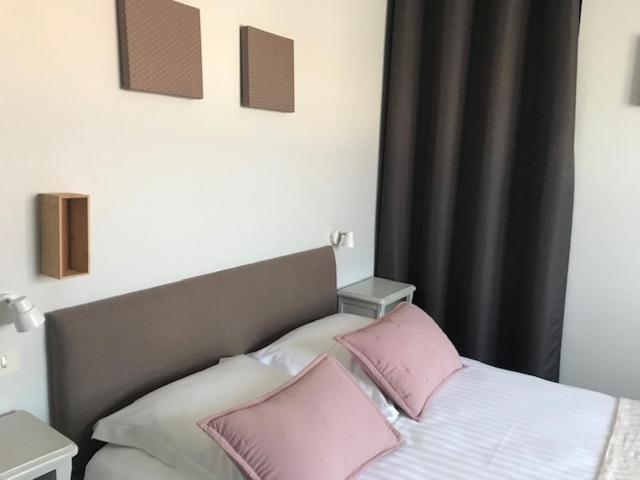 Hotel La Petite Auberge آريس المظهر الخارجي الصورة